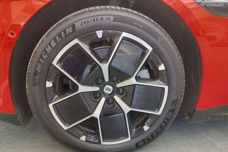 Used  SU7 2024 Rear-Drive Ultra-Long Range Advanced Pro-Level Intelligent Driving Version
