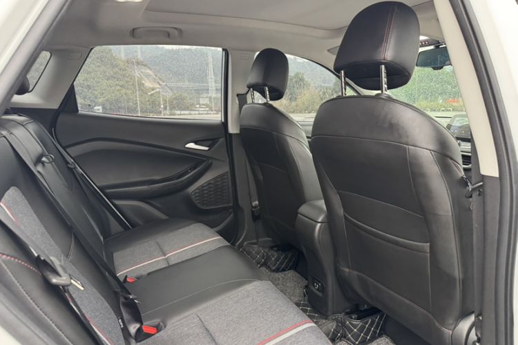 Used Chevrolet Trax 2019 Redline 335T CVT Top-Tier Model China VI Standard
