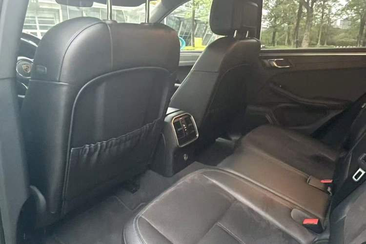 Used Porsche Macan 2018 Macan 2.0T