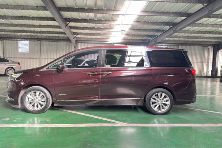 Used Buick GL8 2020 Avenir Avia Six-Seat Deluxe Edition
