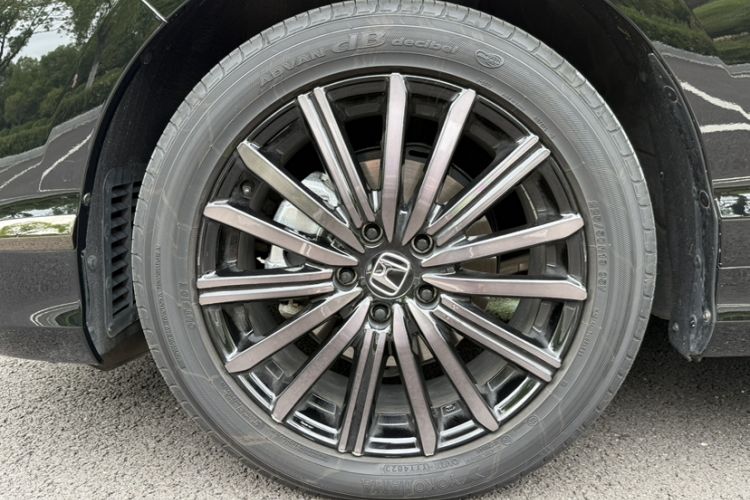 Used Honda Elysion 2024 2.0L eHEV Ultimate Edition
