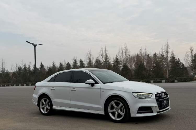 Used Audi A3 2017 Limousine 35 TFSI Fashion Model
