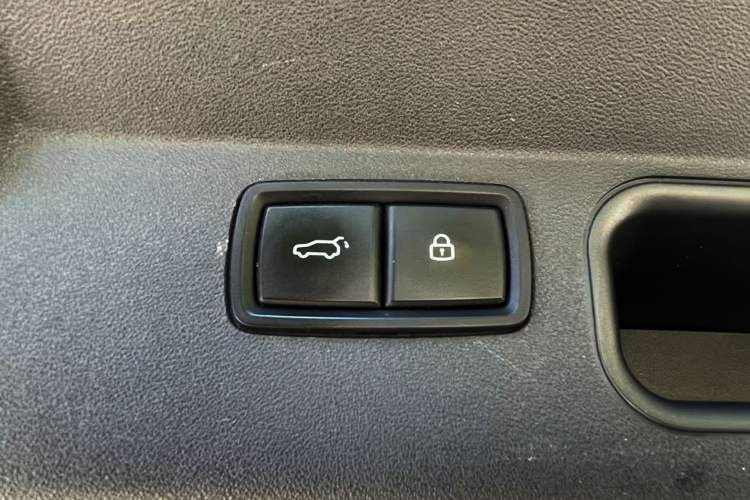 Used Li Auto ONE 2020 Extended-Range 6-Seater Version
