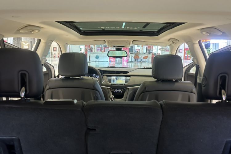 Used Cadillac XT5 2018 25T Luxury Model