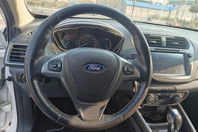 Used Ford Escort 2017 Happiness Edition 1.5L Automatic Fashion Version
