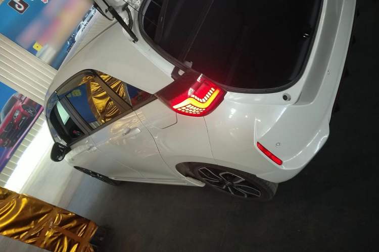 Used Honda LIFE 2021 1.5L CVT SPORT Heartbeat Edition
