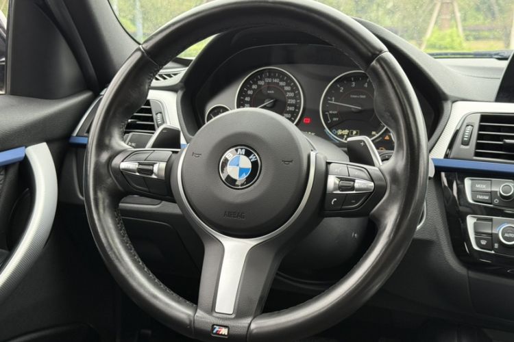 Used BMW 3 Series 2018 320i M Sport Package
