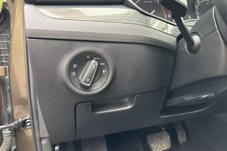 Used Skoda Superb 2016 TSI330 DSG Smart Drive Edition
