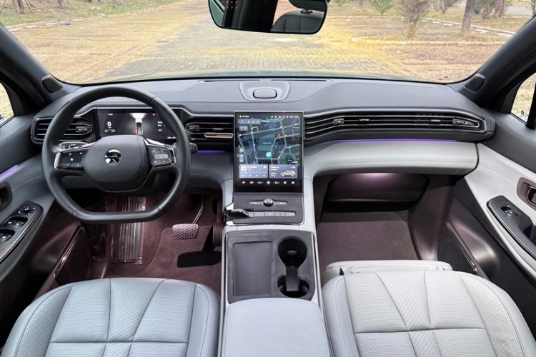 Used Nio ES8 2020 450 km Signature Edition 7-Seater Version
