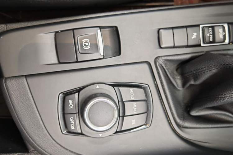 Used BMW X1 2016 sDrive18Li Premium Edition
