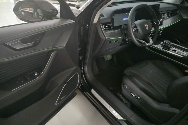 Used Hongqi HS5 2023 2.0T Four-Wheel Drive Flagship Pro Edition
