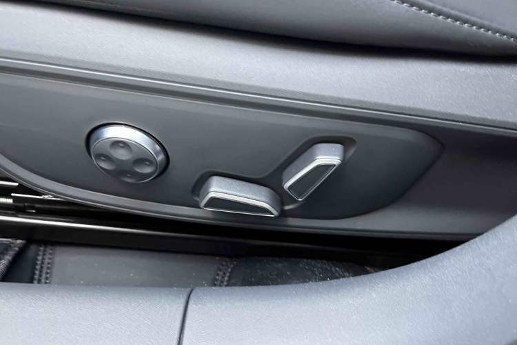 Used  A07 2024 Pure Electric "True Fragrance" Edition 515 Prestige Model