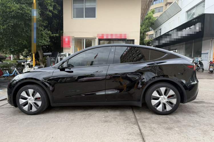 Used Tesla Model Y 2021 Standard Range Rear-Wheel Drive Version
