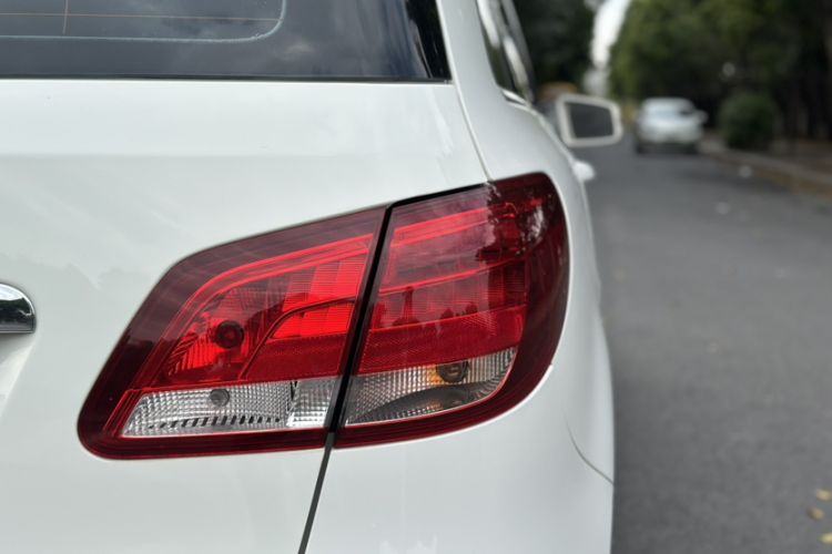 Used Mercedes-Benz B-Class 2015 B 200 Sport Edition
