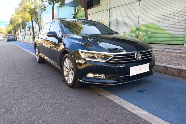 Used Volkswagen Magotan 2019 330TSI DSG Leading Edition China V Standard
