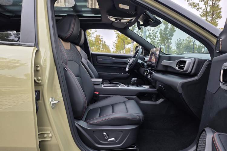 Used Geely Auto Cowboy 2025 1.5TD Fun-Offroad Version