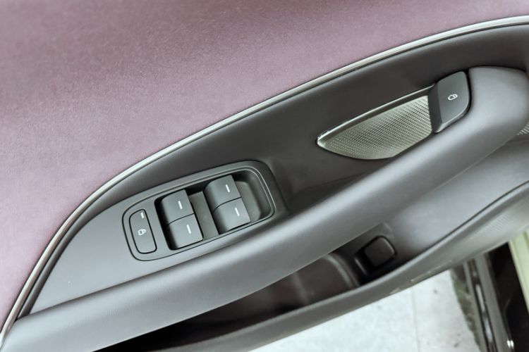 Used  SU7 2024 Rear-Drive Ultra-Long Range Advanced Pro-Level Intelligent Driving Version