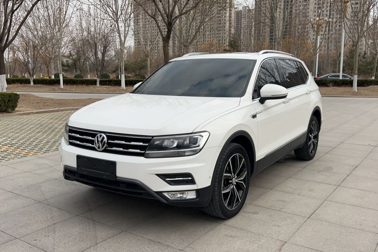 Used Volkswagen Tiguan L 2019 Revised 330TSI Automatic Two-Wheel Drive Smart & Luxury Edition China VI Standard
