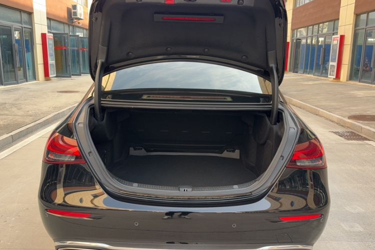 Used Mercedes-Benz E-Class 2021 Restyled E 300 L Luxury Edition