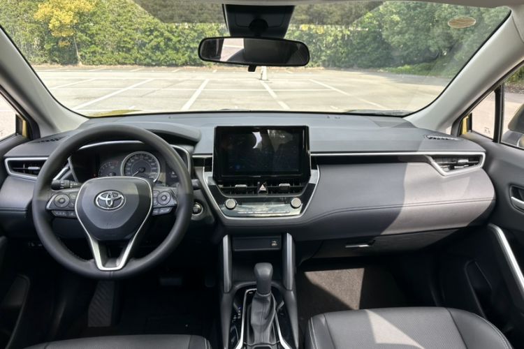 Used Toyota FRONTLANDER 2022 2.0L CVT Luxury PLUS Edition
