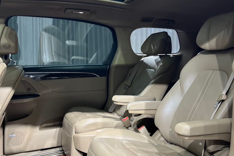 Used Buick GL8 2018 ES 28T Flagship Model China VI Standard
