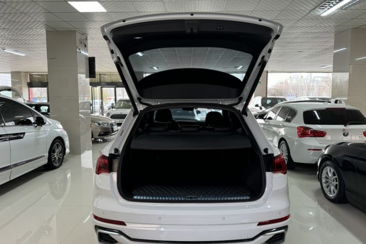 Used Audi Q3 2024 35 TFSI Fashion Dynamic Edition
