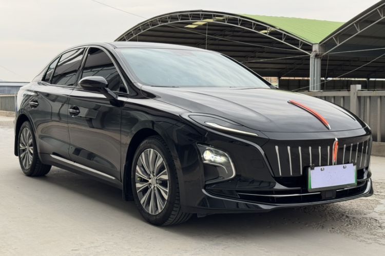 Used Hongqi E-QM5 2022 431 km Charge & Enjoy Edition
