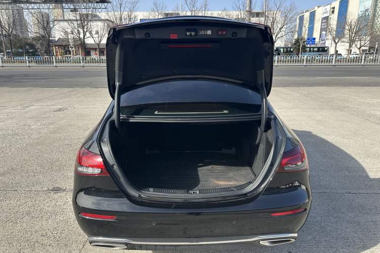 Used Mercedes-Benz E-Class 2022 Revised Version E 300 L Luxury Edition
