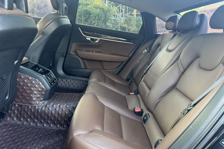 Used Volvo S90 2017 T5 Zhiyuan Edition
