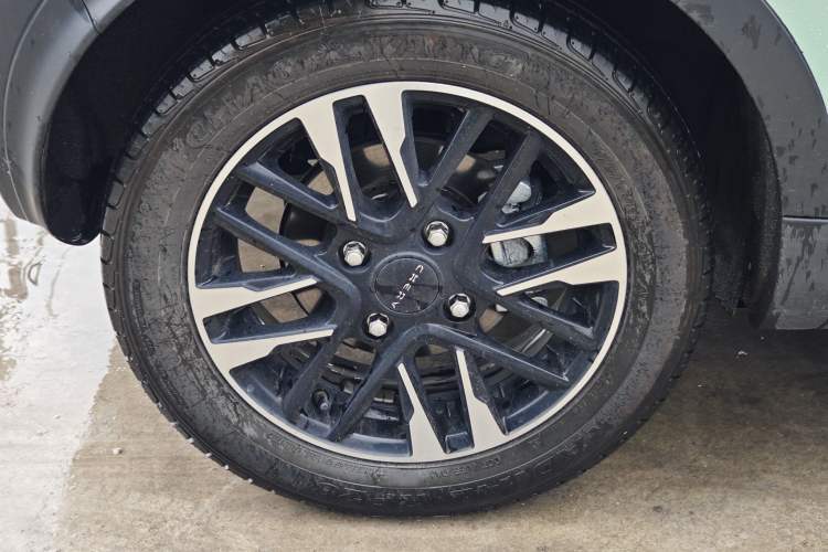 Used Chery Little Ant 2022 Revised Version Sweet Pink Edition Half-Sugar Version Lithium Iron Phosphate 30.7 kWh 30 kW 301 km
