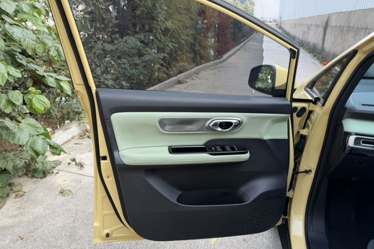 Used AION Y 2022 Plus 70 Smart Edition
