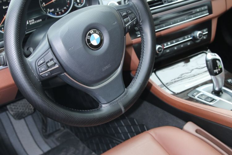 Used BMW 5 Series 2014 528Li Leading Model