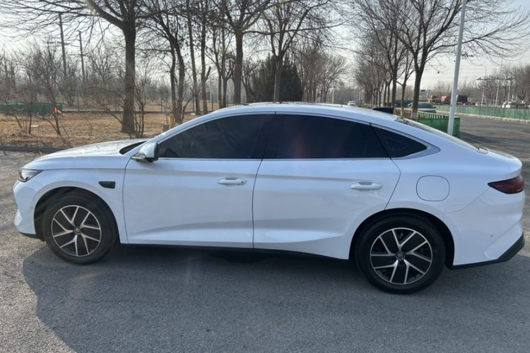 Used BYD Qin L 2025 DM-i Smart Drive 120KM Superior Model
