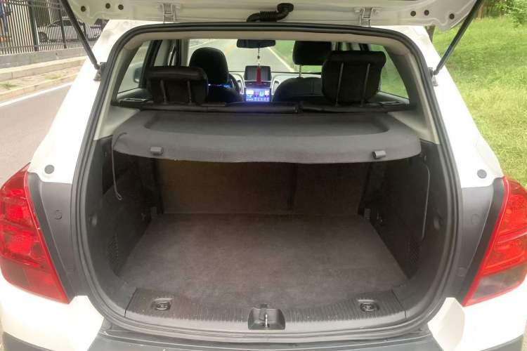 Used Chevrolet Trax 2016 1.4T Automatic Two-Wheel Drive Comfort Version with Sunroof
