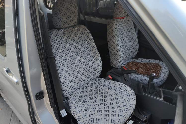 Used Chana Ruixing M60 2023 1.5L GDI Comfort-Class Passenger Vehicle 6/7 Seats