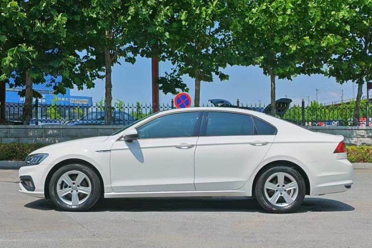 Used Volkswagen Lamando 2021 230TSI DSG Fashion Edition
