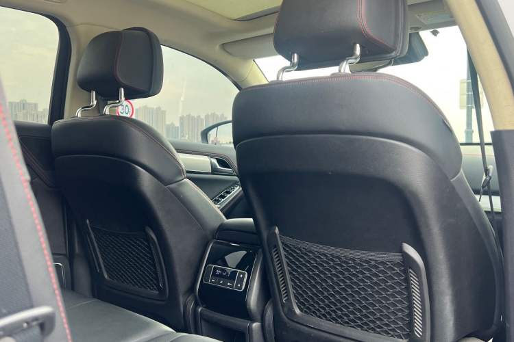 Used BYD Tang New Energy 2019 DM 2.0T All-Wheel Drive Connected Leading Model 7 Seats China VI Standard