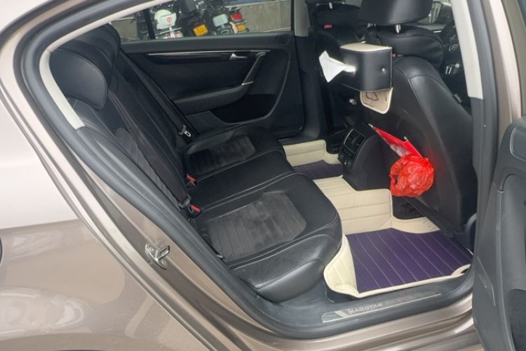 Used Volkswagen Magotan 2013 2.0 TSI Prestige Model
