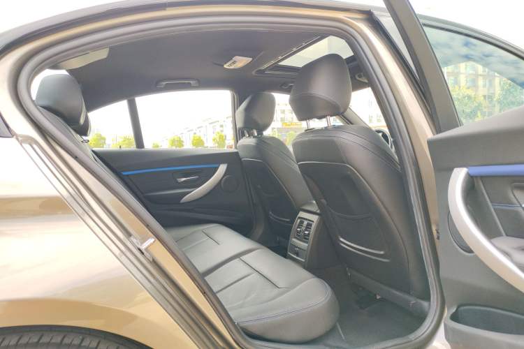 Used BMW 3 Series 2018 320i M Sport Package