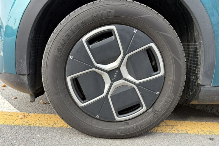 Used AION UT 2025 330 Starlight Edition
