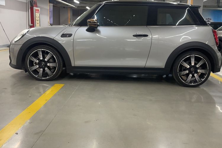 Used  MINI 2023 Updated 2.0T COOPER S Artist
