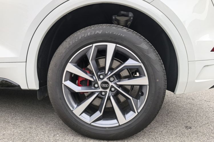 Used Audi Q5L 2023 40T Luxury Dynamic Model