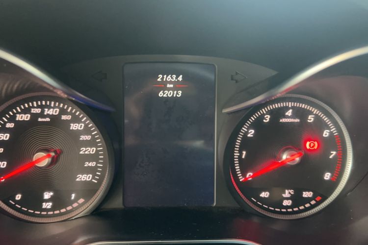 Used Mercedes-Benz GLC 2017 GLC 260 4MATIC Luxury Model
