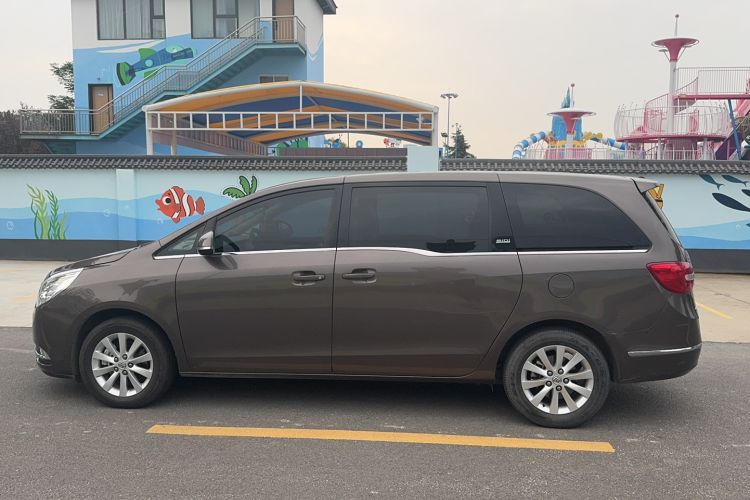 Used Buick GL8 2015 2.4L Luxury Business Premium Edition
