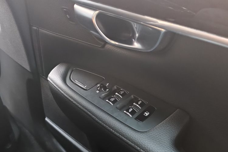 Used Volvo S90 2017 T4 Zhiyuan Edition