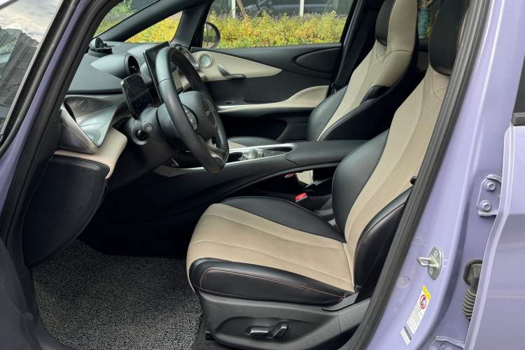 Used BYD Dolphin 2024 Honor Edition 420km Fashion Version
