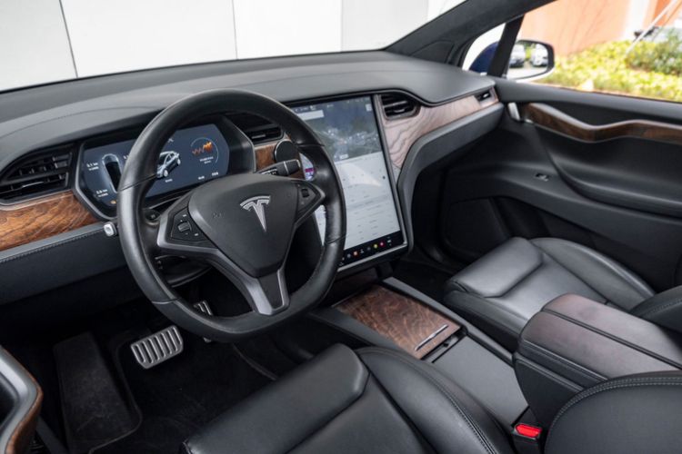 Used Tesla Model X 2019 Long-Range Version
