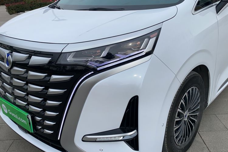 Used Denza D9 2022 DM-i 970 Four-Wheel Drive Flagship Model
