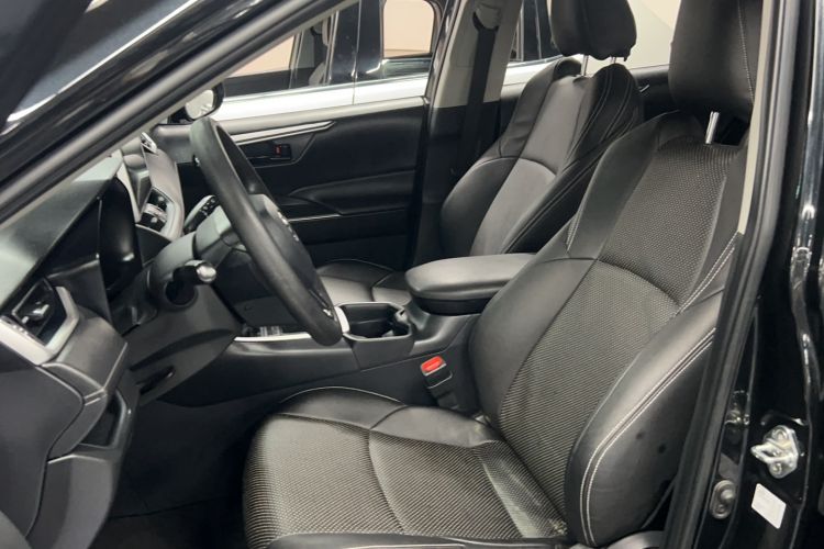 Used Toyota Wildlander 2022 2.0L CVT Two-Wheel Drive Leading Edition
