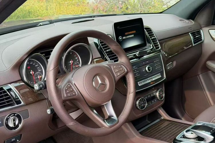 Used Mercedes-Benz GLS 2017 GLS 400 4MATIC Dynamic Model
